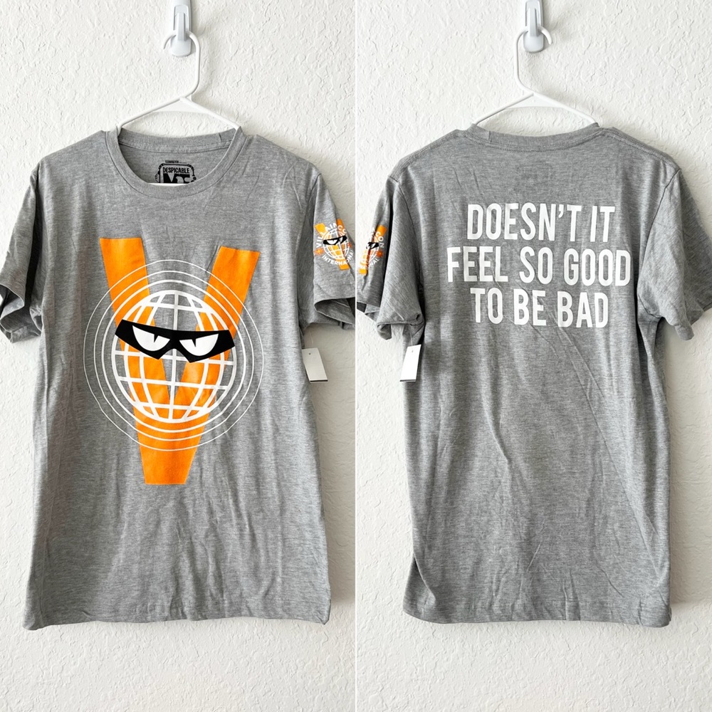 NWT Universal Studios Despicable Me Villain Con Feel So Good To Be Bad Gray Top